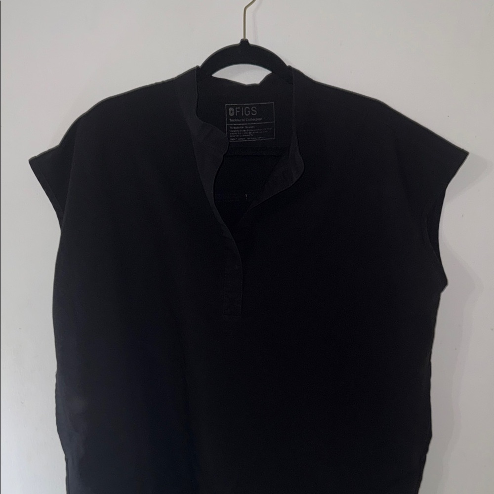 Figs Black Short Sleeve top with joggers